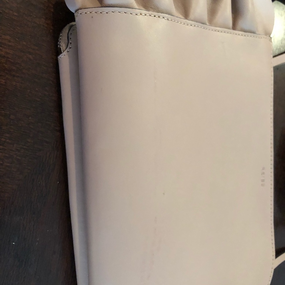 Arnott Ruffle Cross Body Bag - Picture 8 of 8